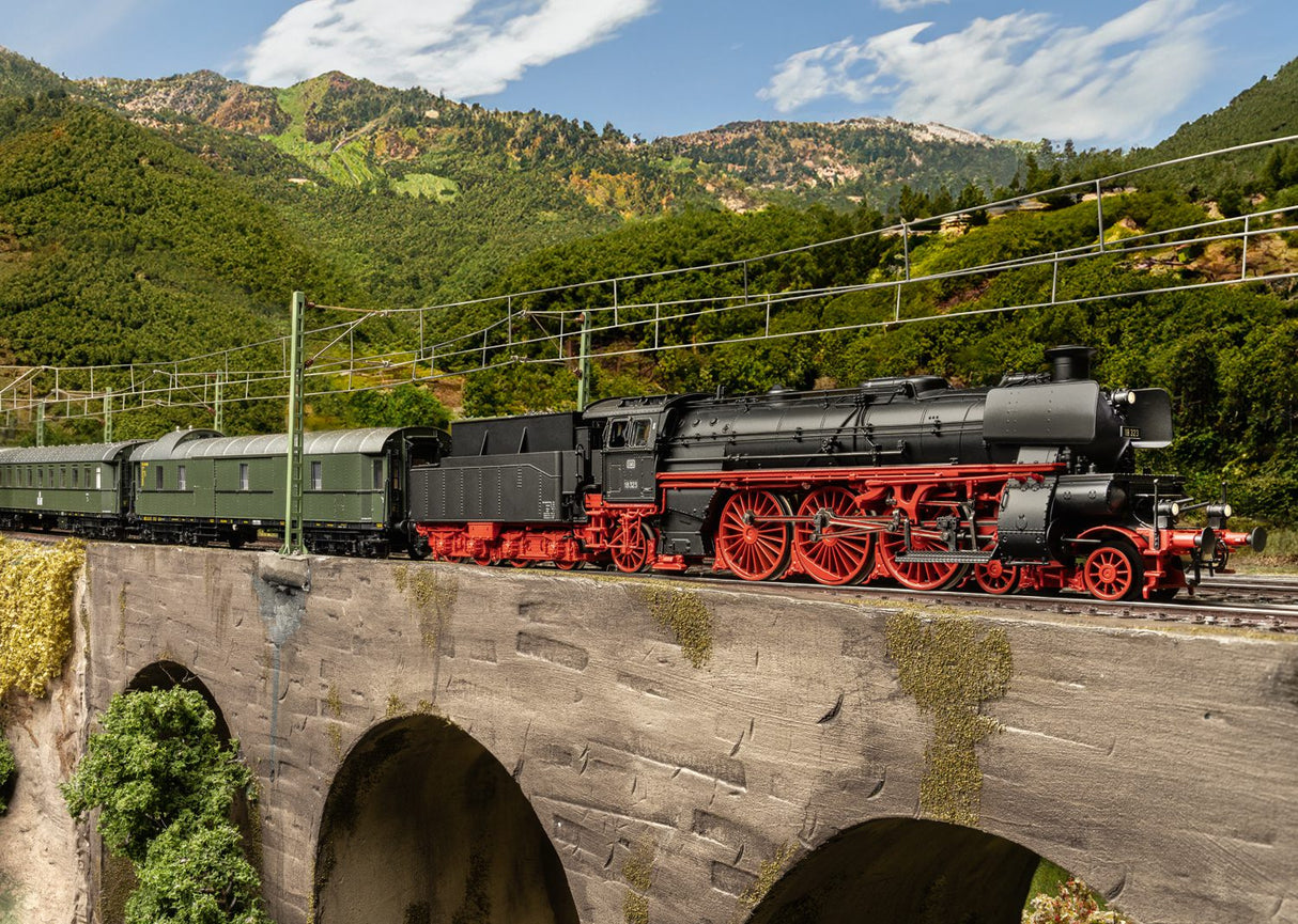 Class 211 Diesel Locomotive