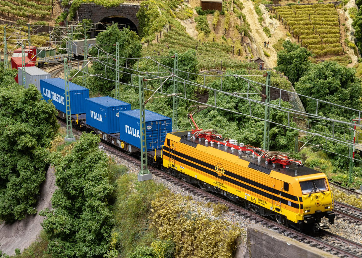 ICE 4 Class 412/812 Powered Railcar Train