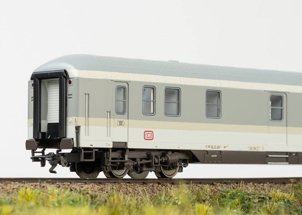 Type WR4ü(e) Express Train Dining Car