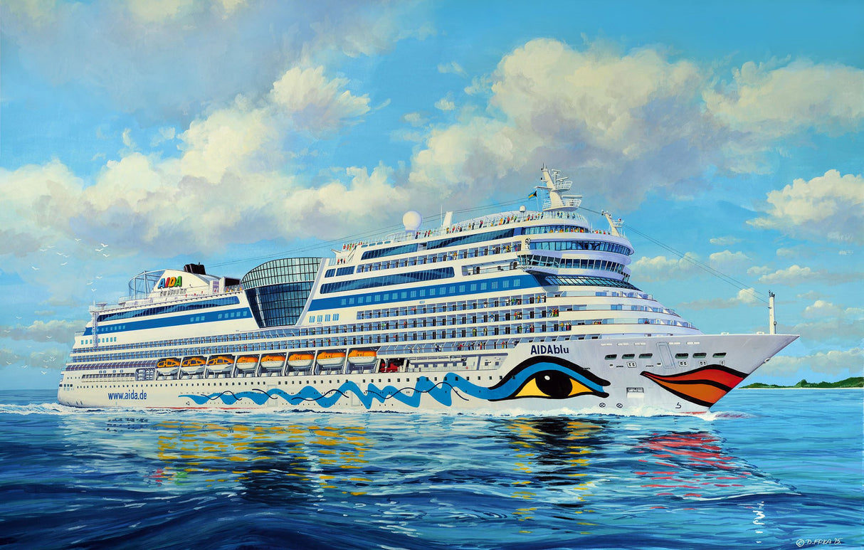 Cruise Ship AIDA (AIDAblu, sol, mar or stella)