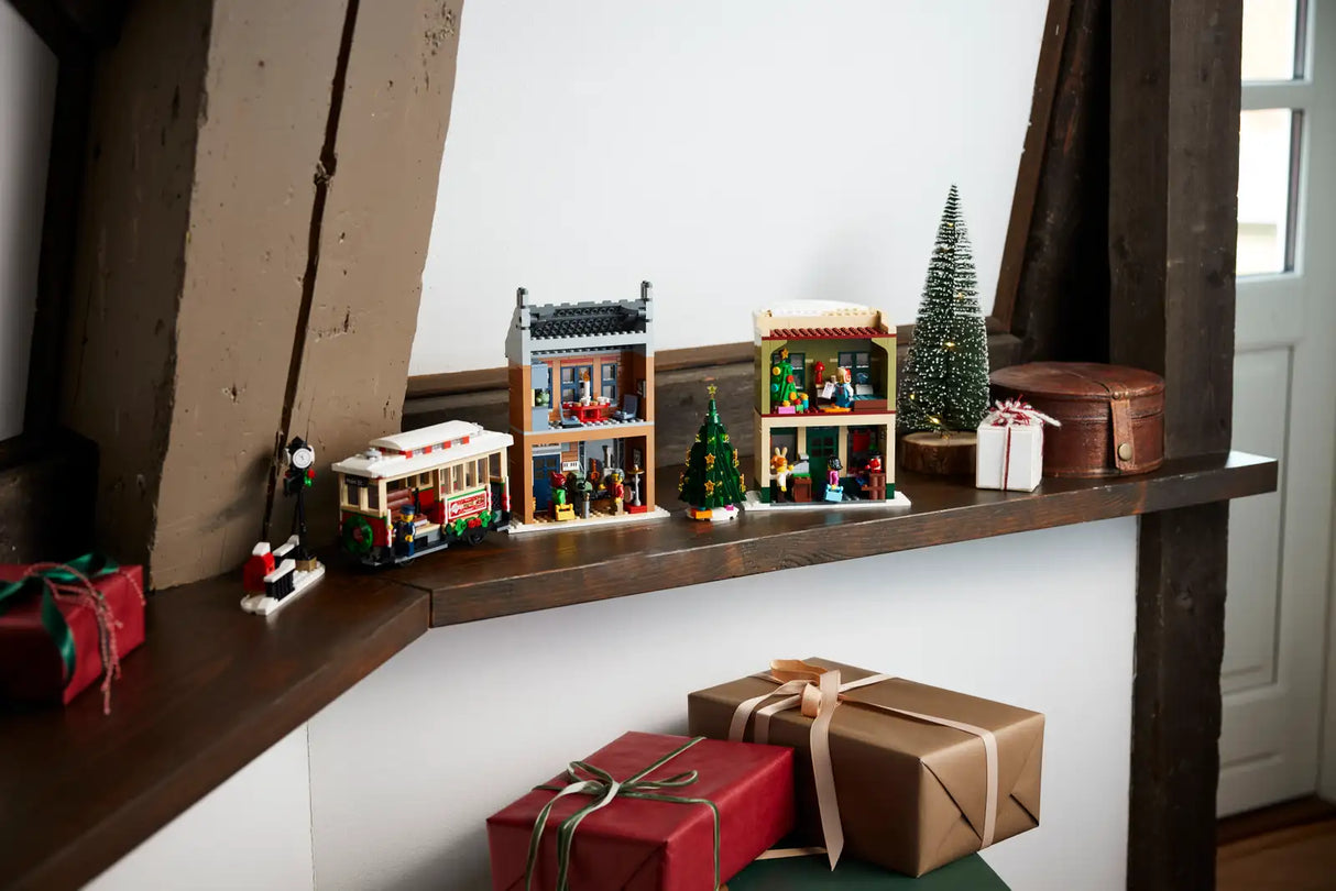 Holiday Main Street