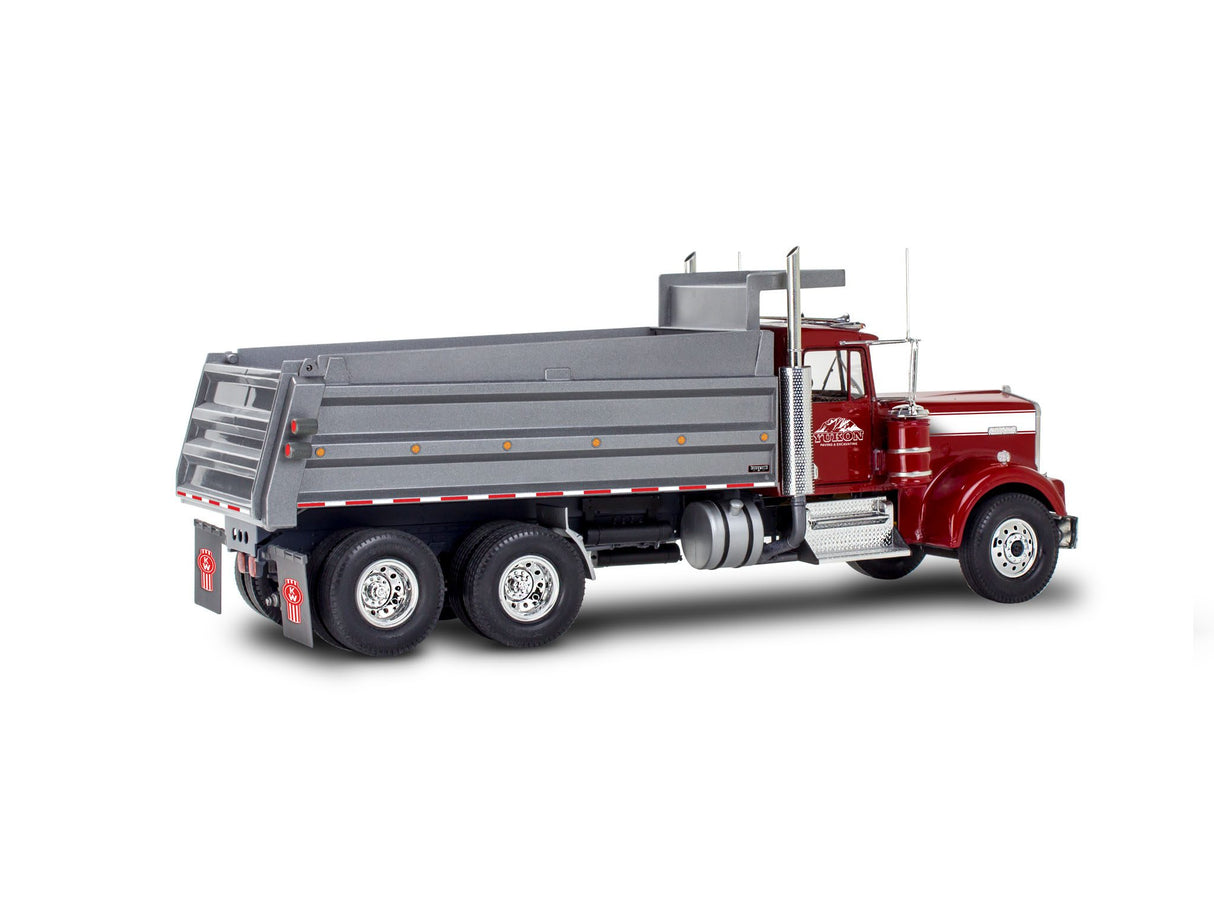 Kenworth W-900 Dump Truck