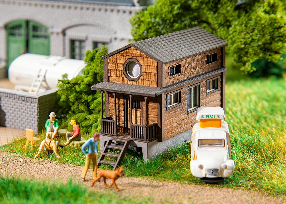 2 relief houses