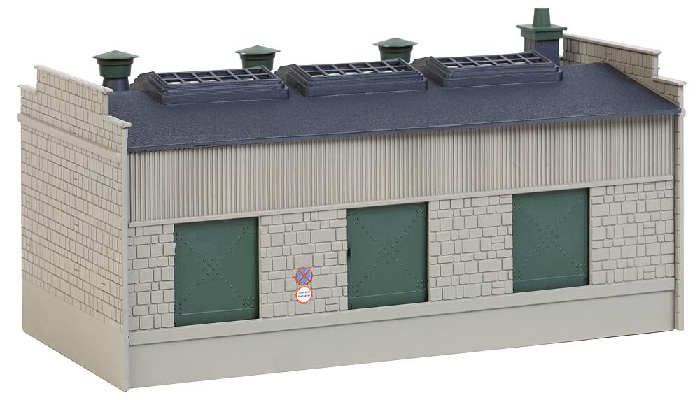 Bungalow with slab roof