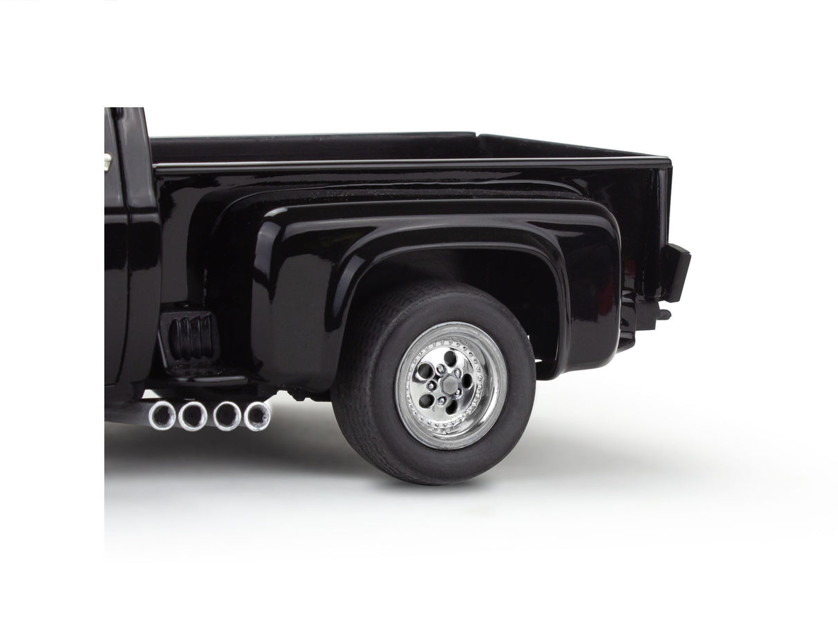 ‘77 Chevy® Street Pickup