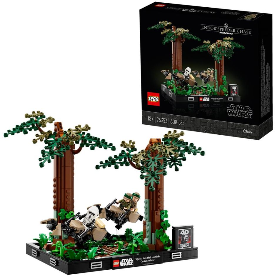 Endor™ Speeder Chase Diorama