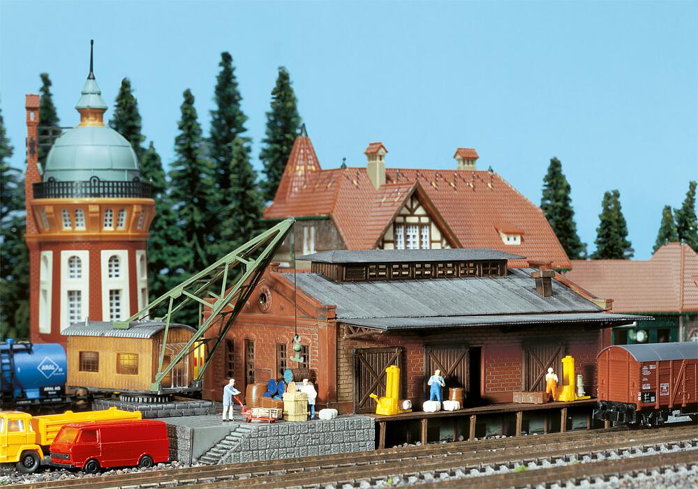 Susch Railway Station Set
