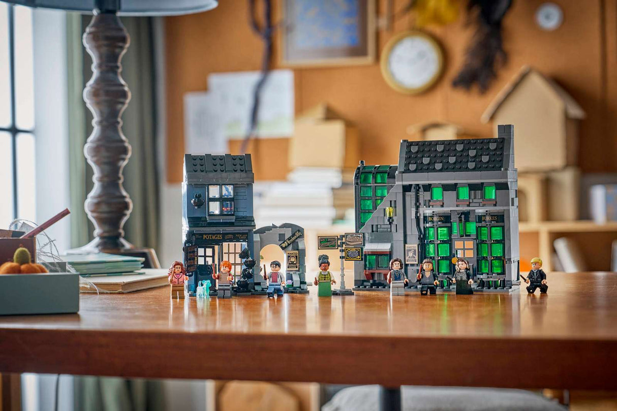 Knockturn Alley™ Wizarding Shops