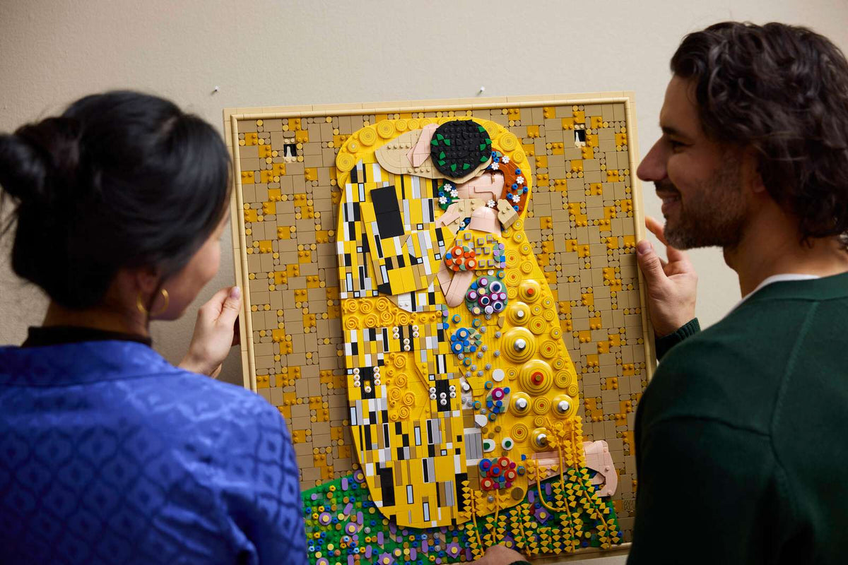 Gustav Klimt – The Kiss