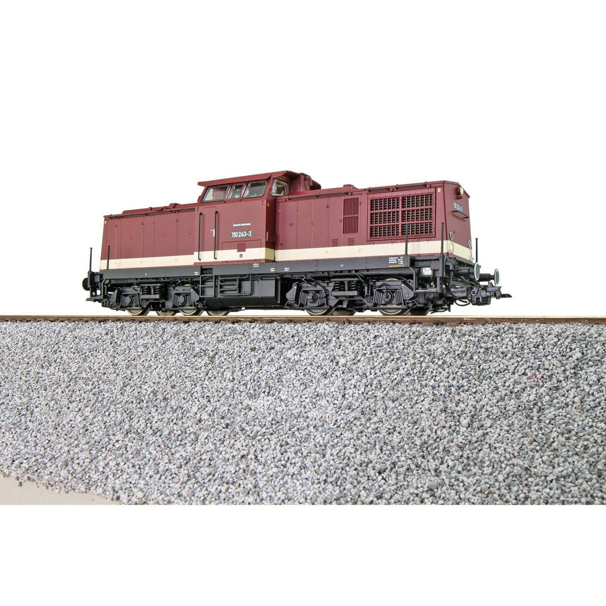 Diesel Locomotive V100 DR 110 243 DR