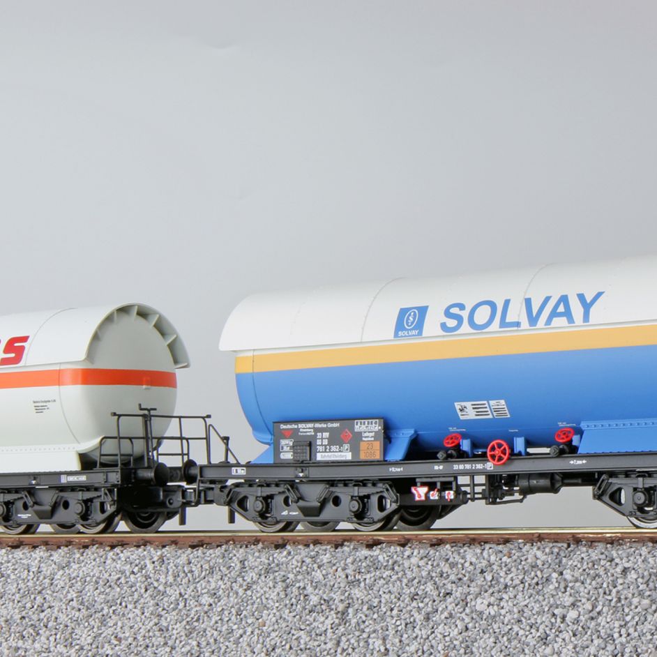 Gas tank car set ZAG 620, Solvay and Löwengas