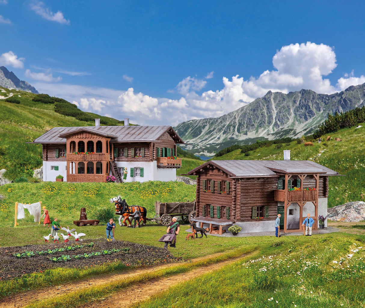 Alpine Chalets Sertig, 2 Pieces