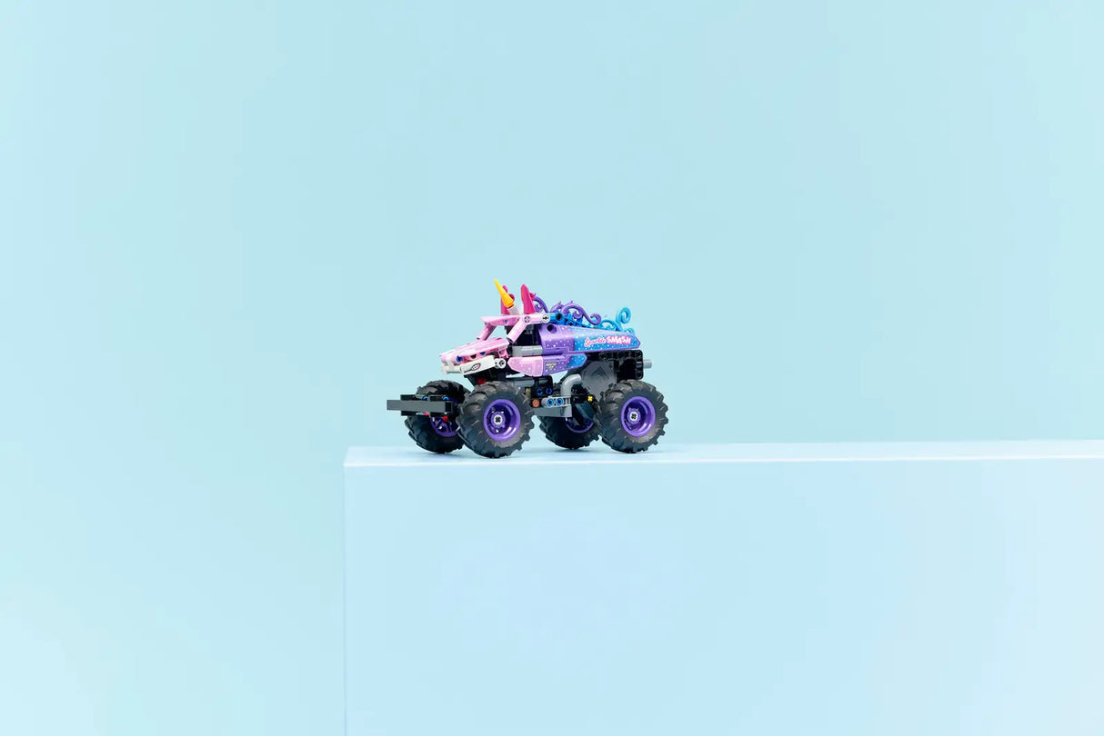 Monster Jam™ Sparkle Smash™ Pull-Back