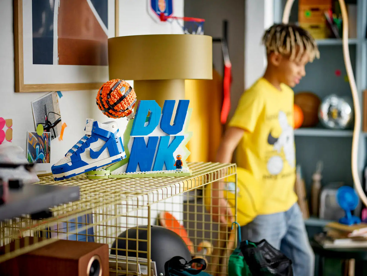Nike Dunk x LEGO® Set