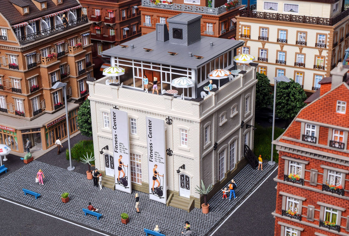 Fitness-Center with Roof-Deck