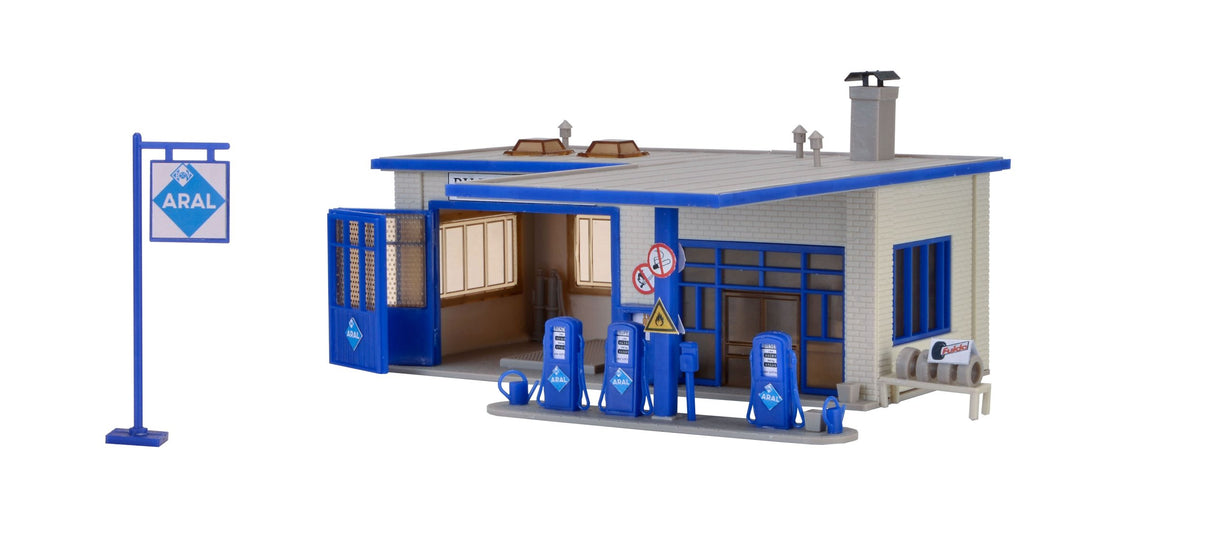 ARAL Petrol Station
