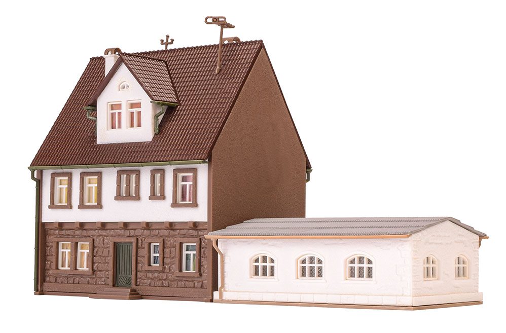 Police Station with Garage, Three Track