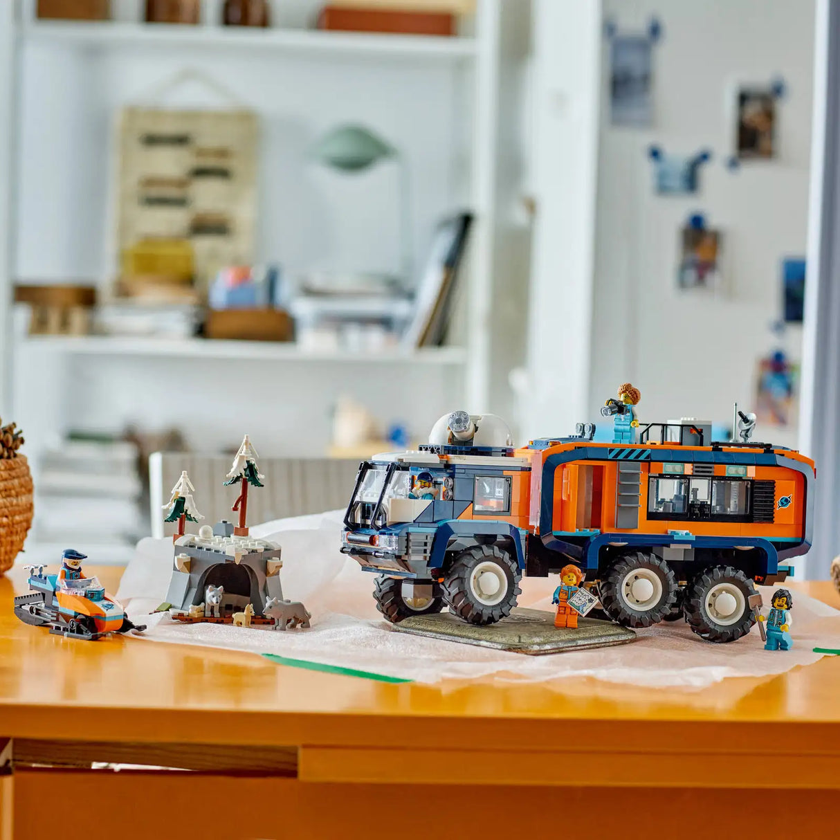 Arctic Explorer Science Lab Truck