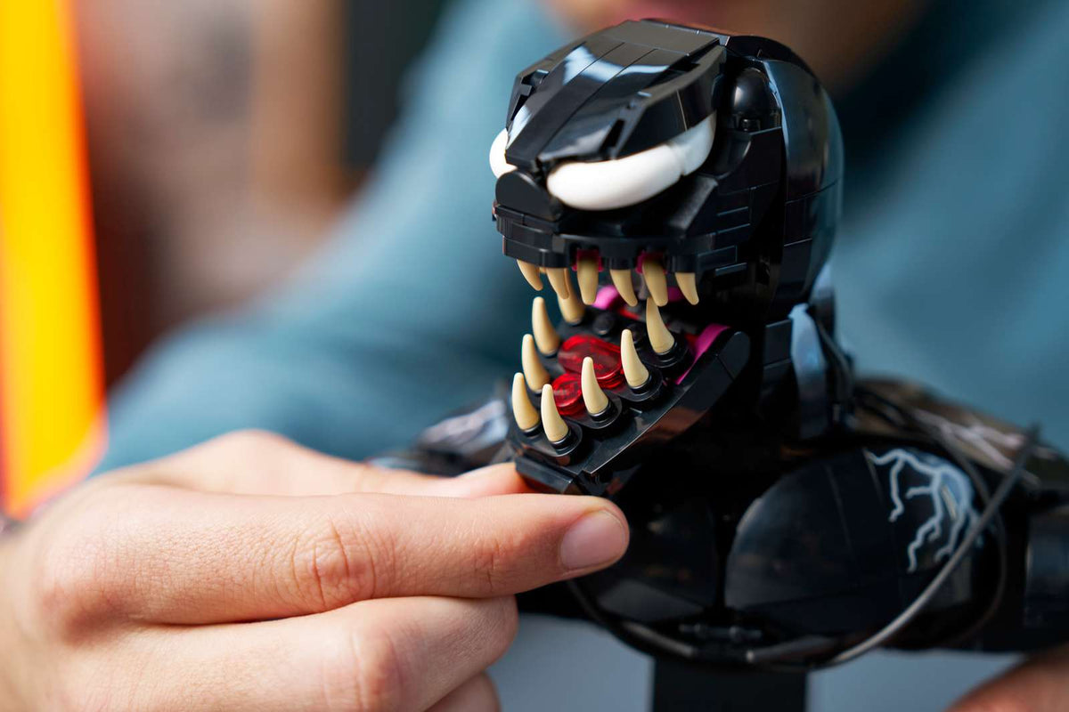 Venom Bust