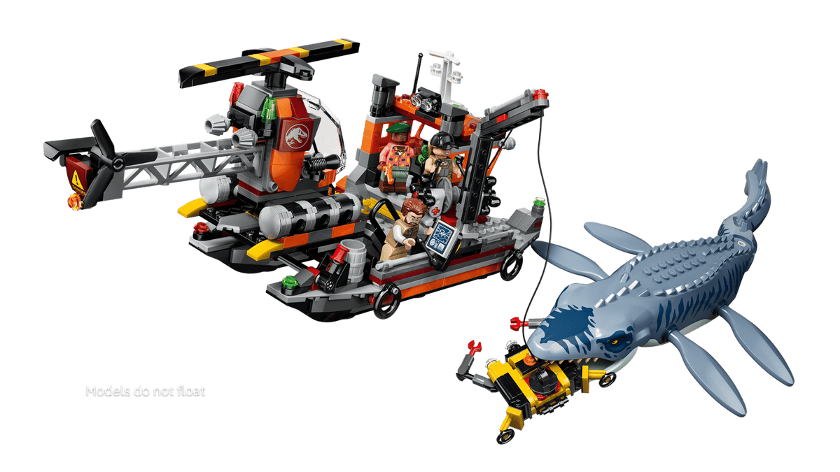 Mosasaurus Dinosaur Boat Attack