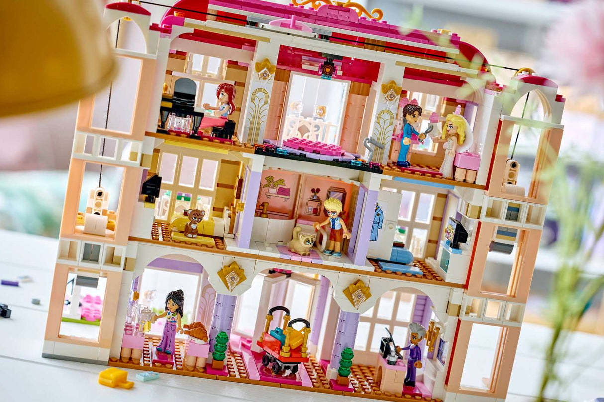 Heartlake City Grand Hotel