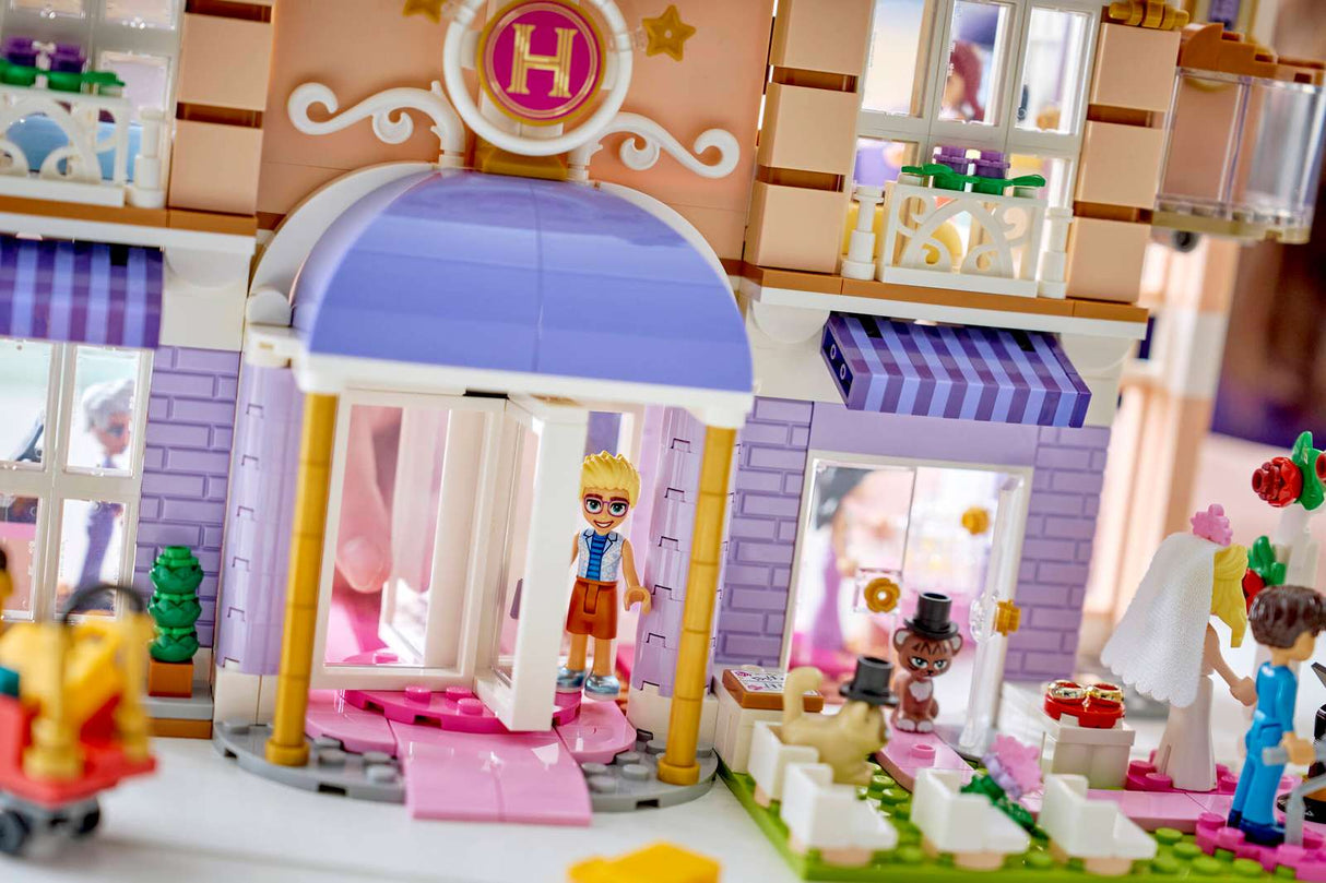 Heartlake City Grand Hotel