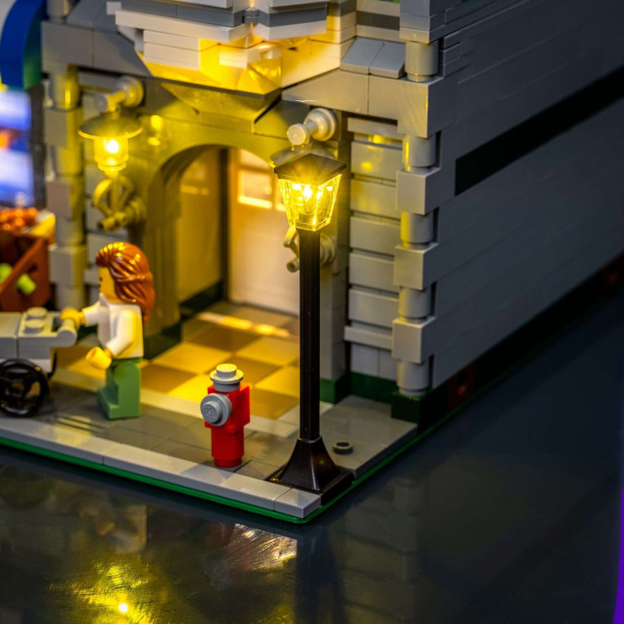Light My Bricks (LMB) 2.0 Light Kit for LEGO® Green Grocer #10185