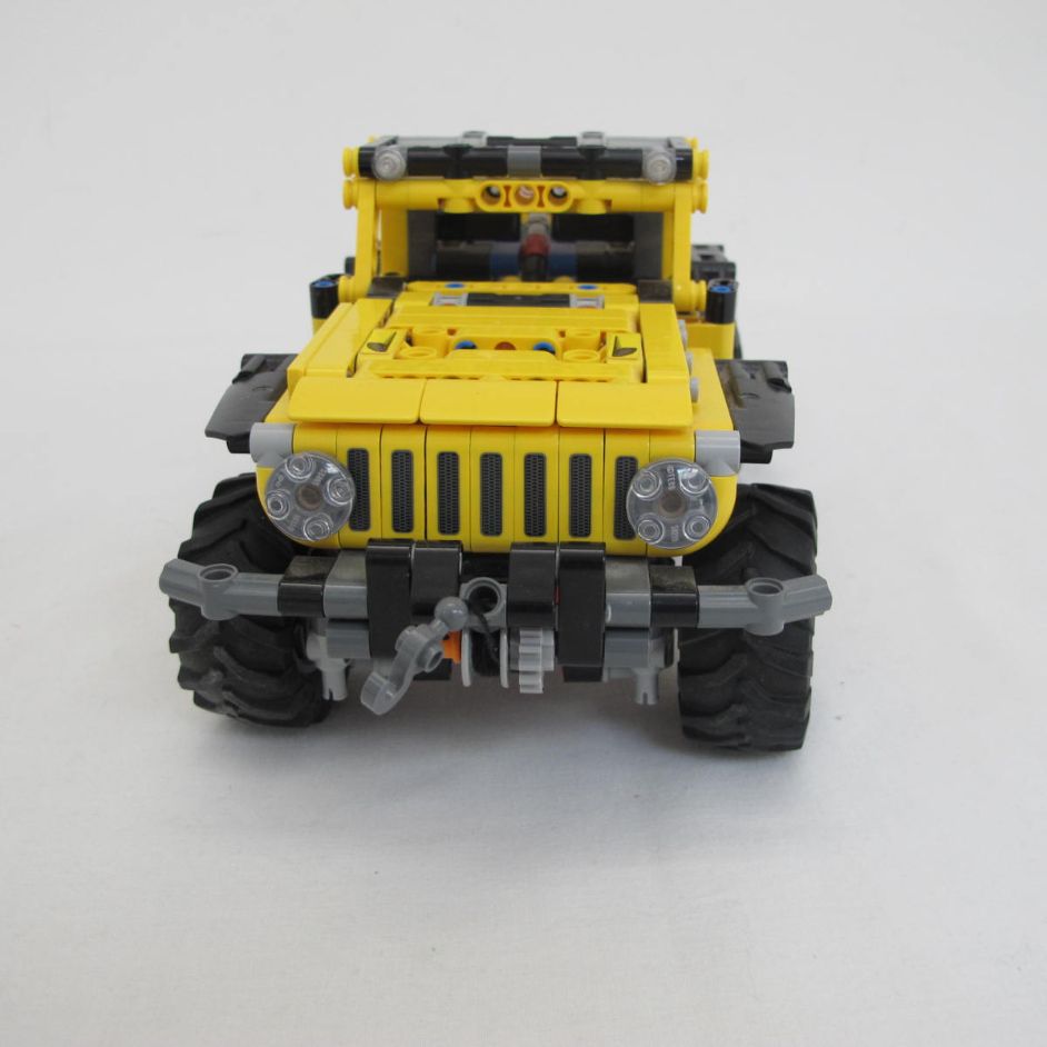 Jeep Wrangler. Complete with instructions, no box
