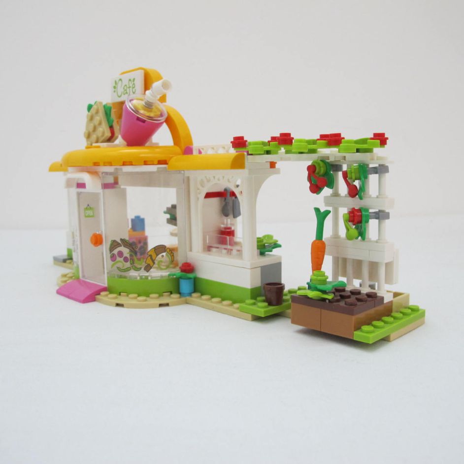 Heartlake City Organic Café. Complete with instructions, no box