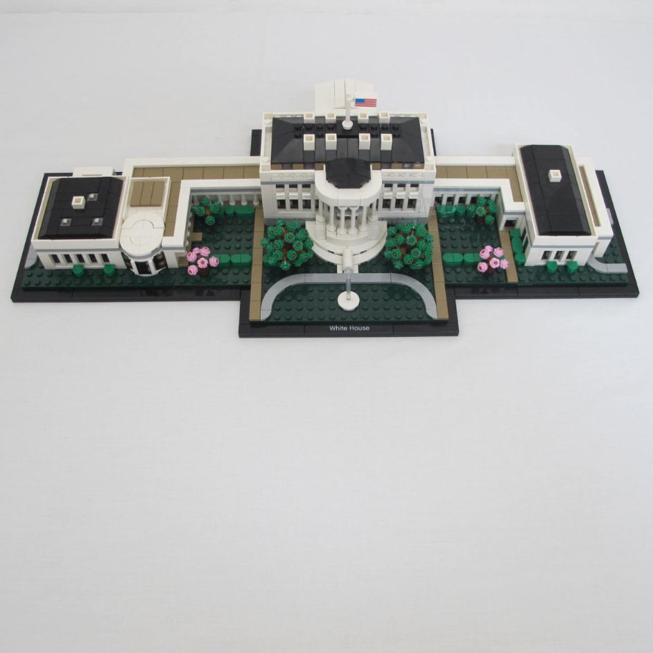 The White House. Complete with instructions, no box