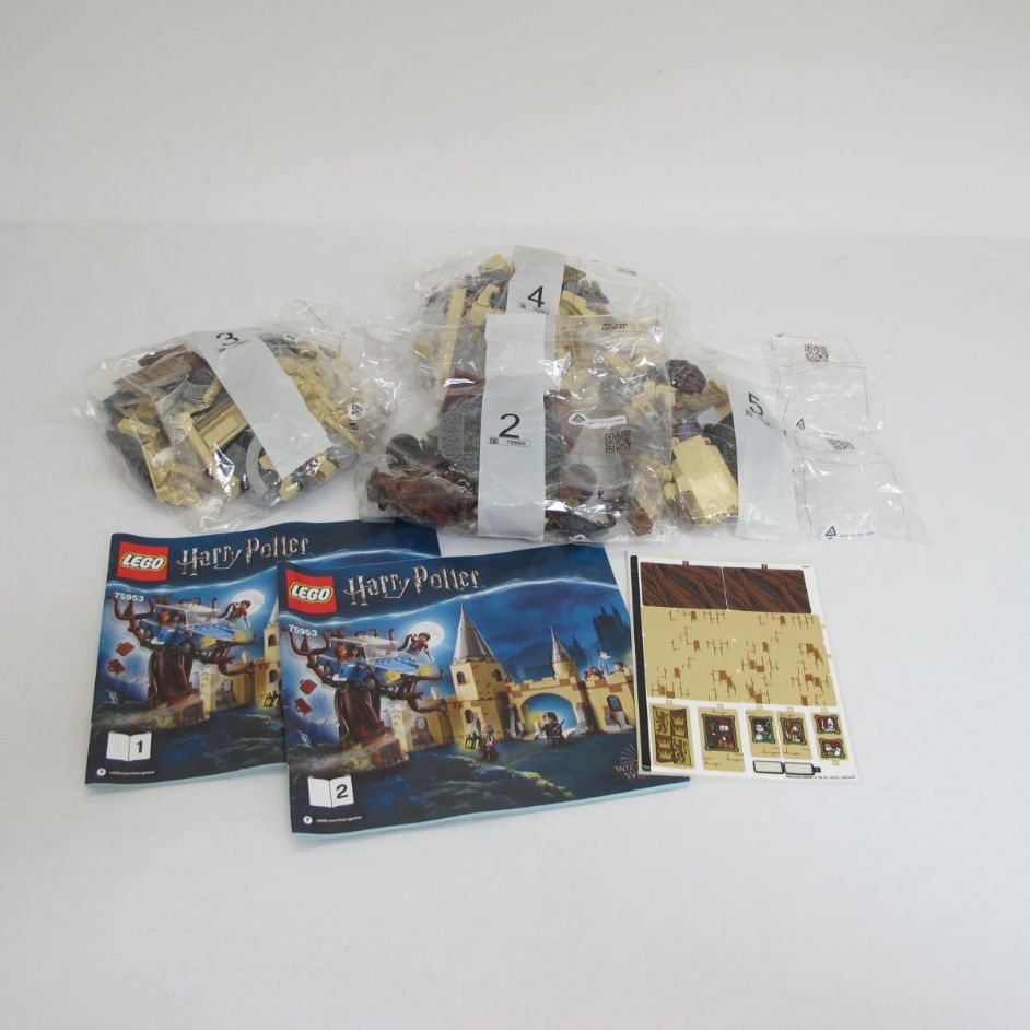 Hogwarts Whomping Willow. Incomplete with instructions, no box