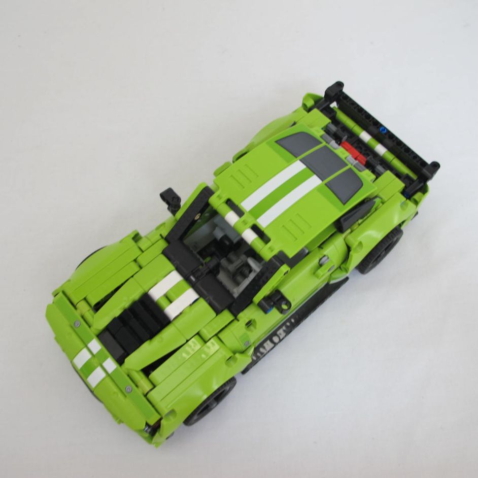 Ford Mustang Shelby GT500. Complete with instructions, no box