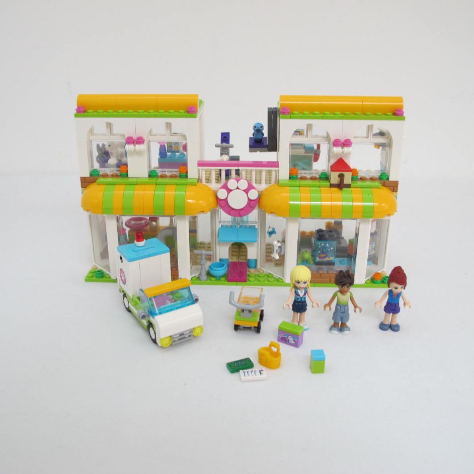 Heartlake City Pet Center. Complete with instructions, no box