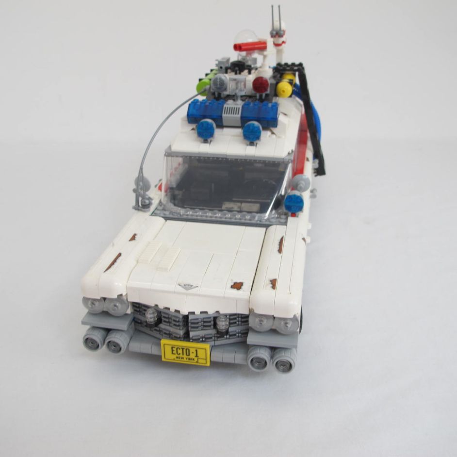 Ghostbusters ECTO-1. Complete without instructions, no box