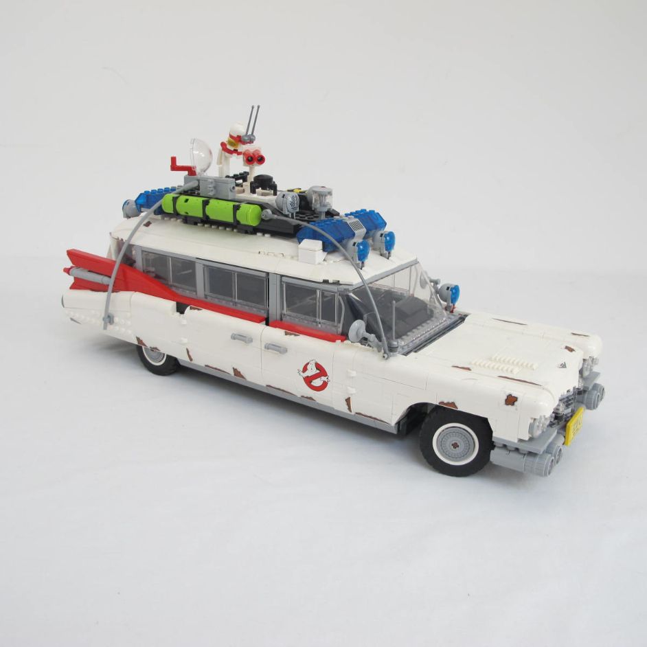Ghostbusters ECTO-1. Complete without instructions, no box