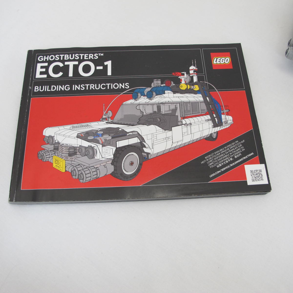 Ghostbusters ECTO-1. Complete with instructions, no box