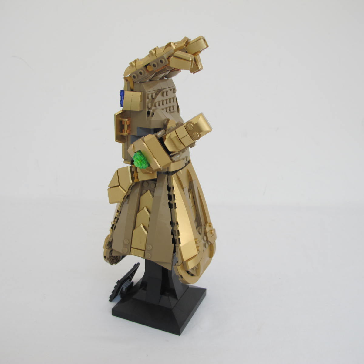 Infinity Gauntlet. Complete with instructions, no box