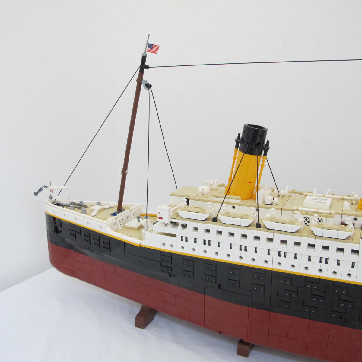 Titanic. Complete with instructions and box