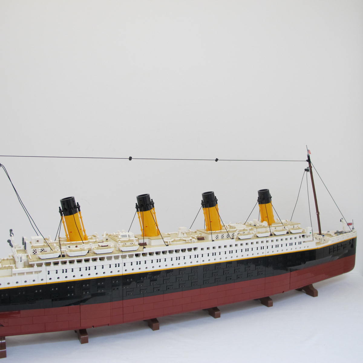 Titanic. Complete with instructions and box