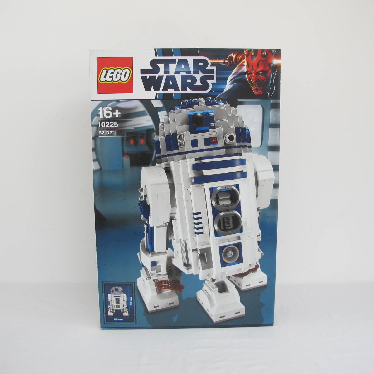 R2-D2 - UCS. Complete with instructions and box