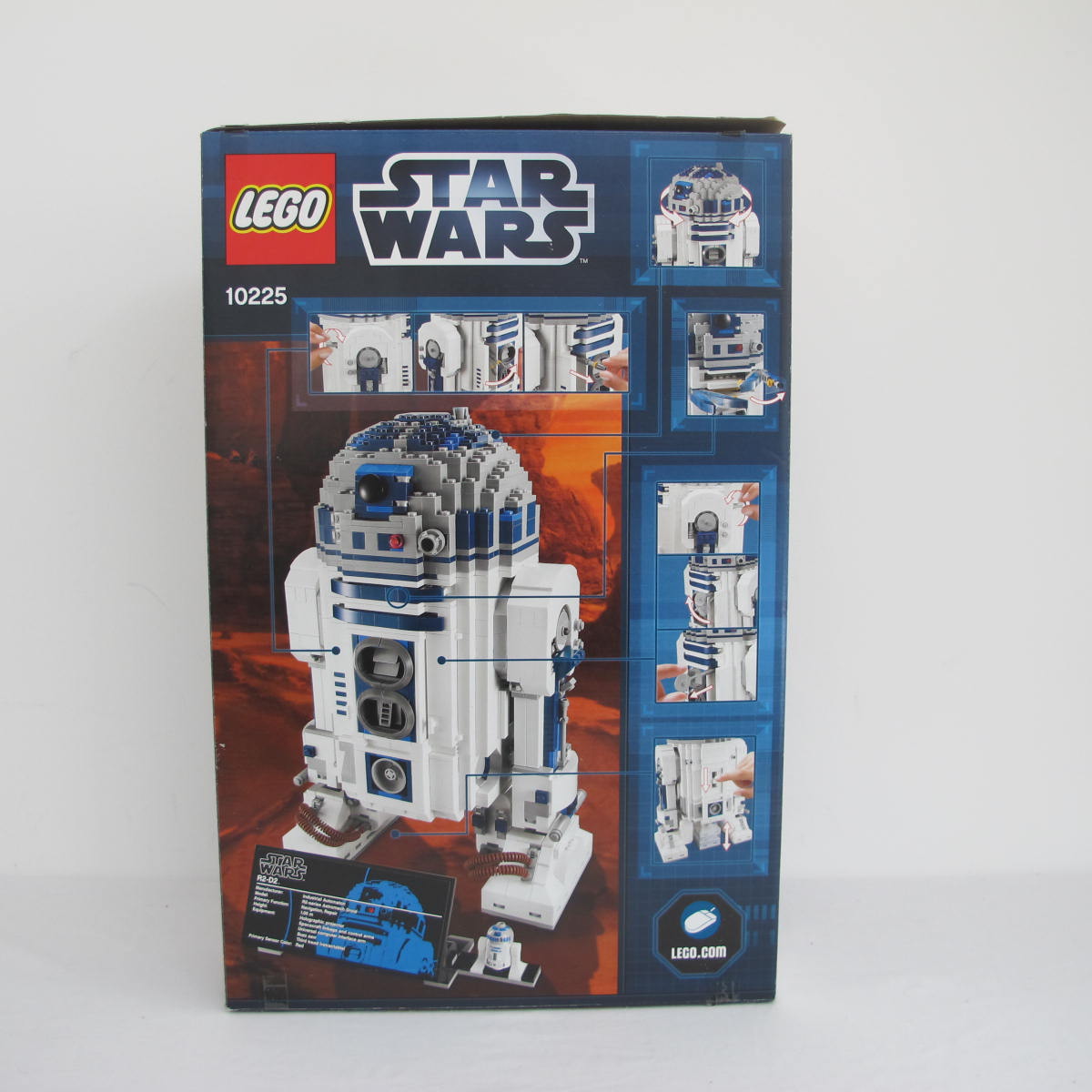 R2-D2 - UCS. Complete with instructions and box