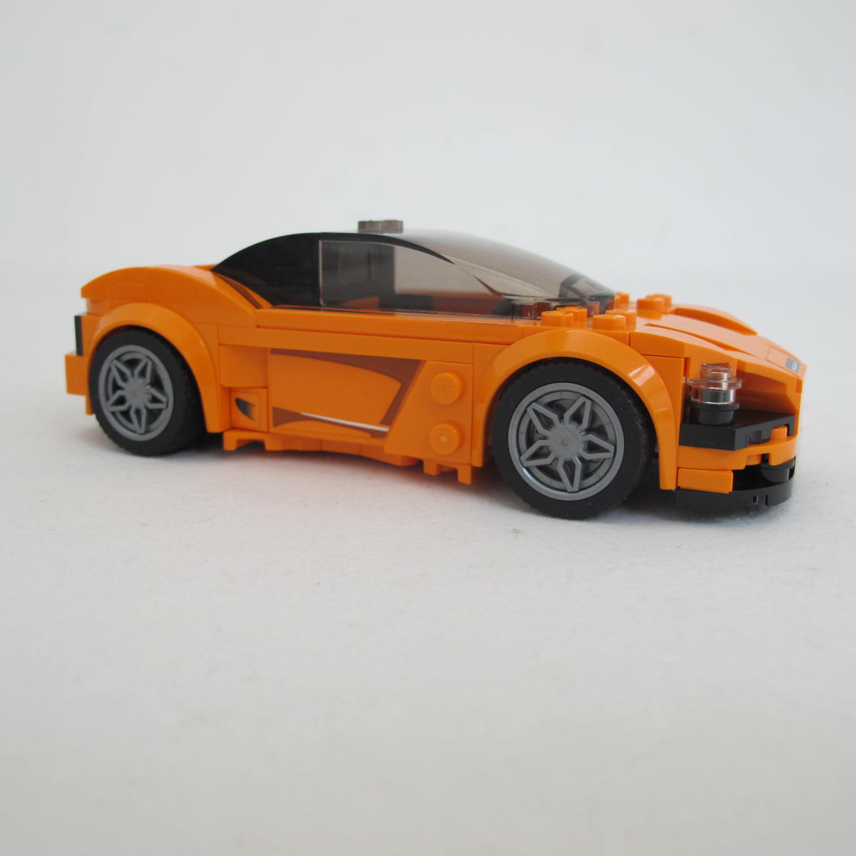 McLaren 720S. Complete with instructions and box