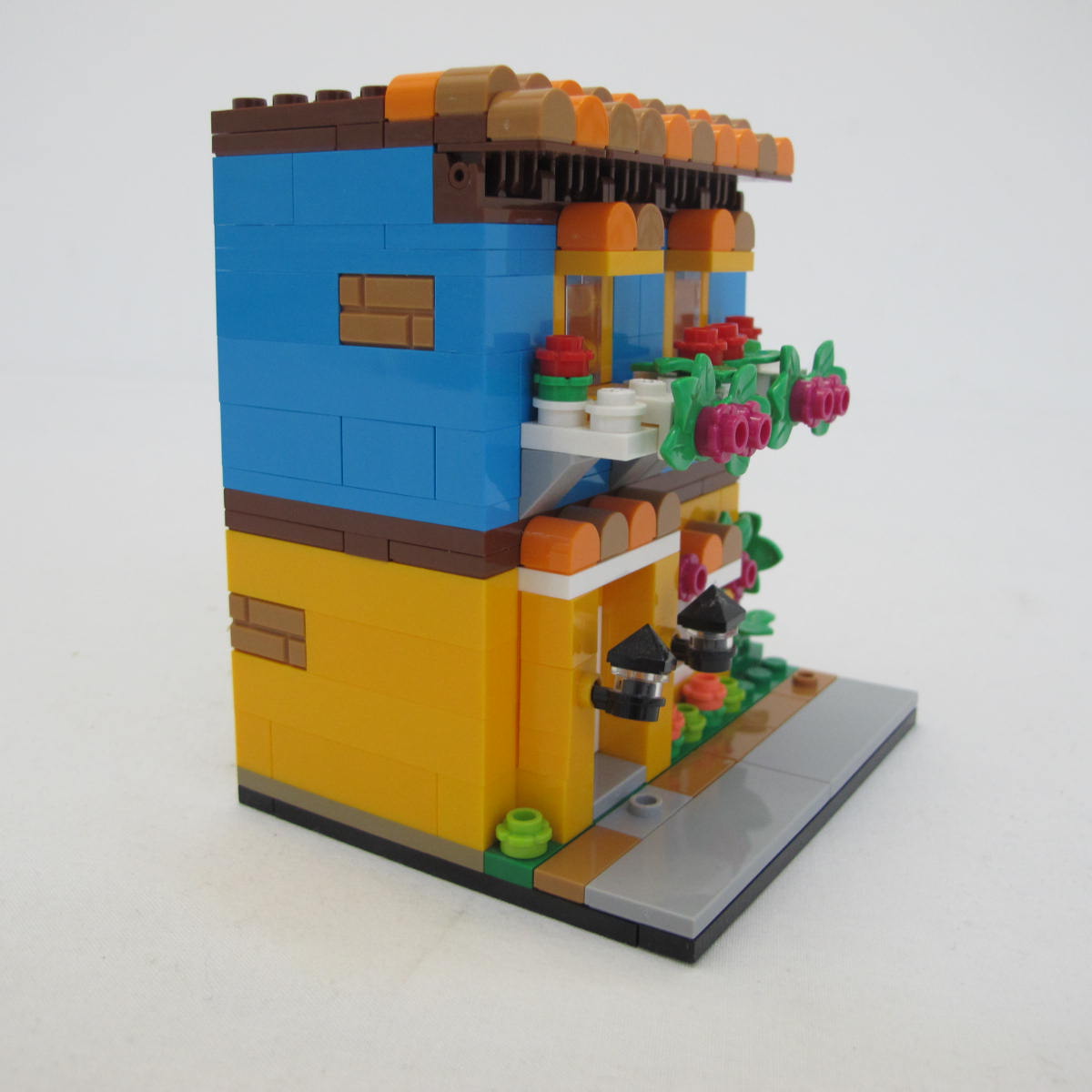 Houses of the World 1. Incomplete without box and instructions