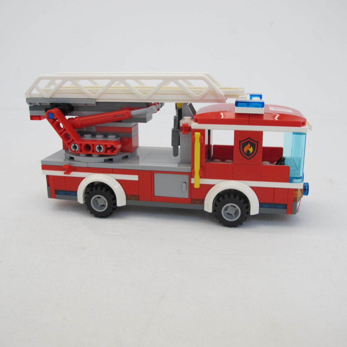 Fire Ladder Truck. Complete with instructions, no box