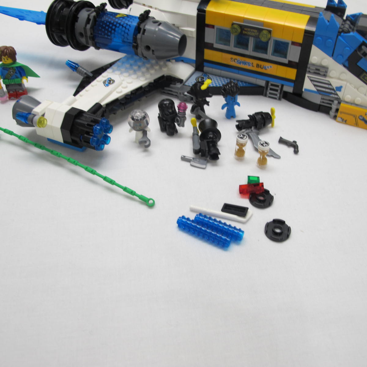 Mr. Oz's Spacebus. Incomplete with instructions, no box