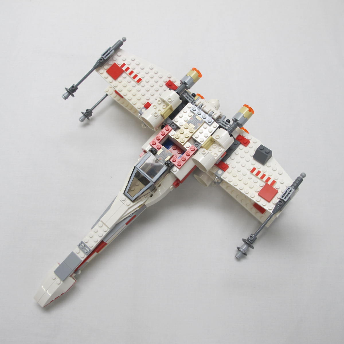 X-wing Fighter. Complete with instructions, no box