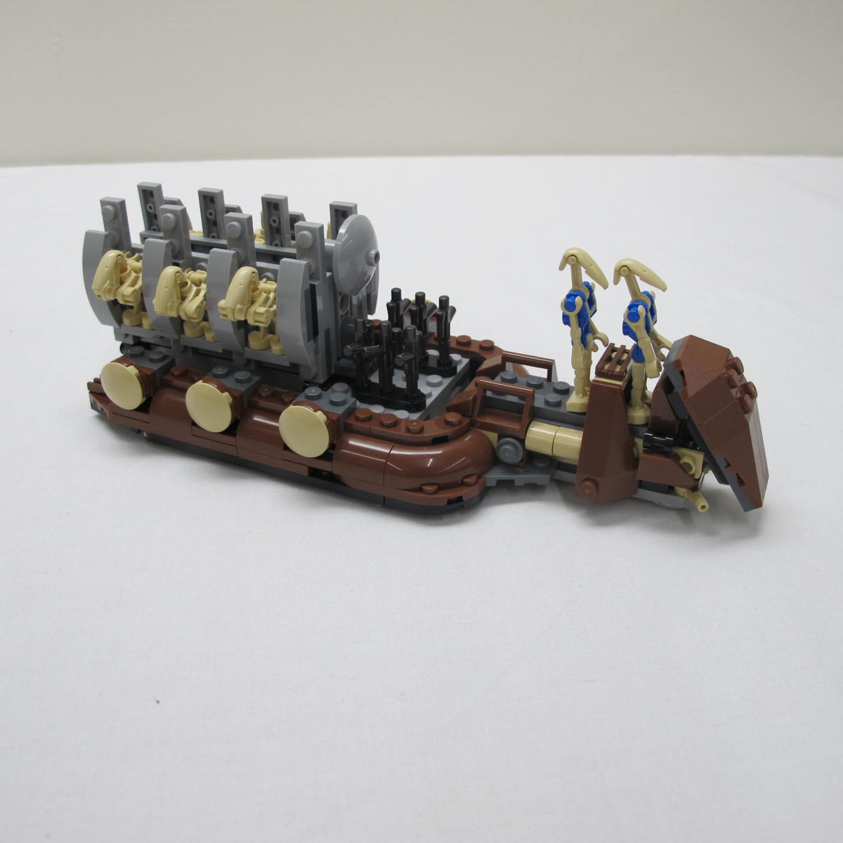Trade Federation Troop Carrier. Complete with instructions, no box
