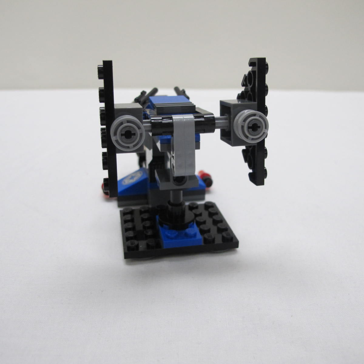 Imperial Dropship. Incomplete with instructions, no box