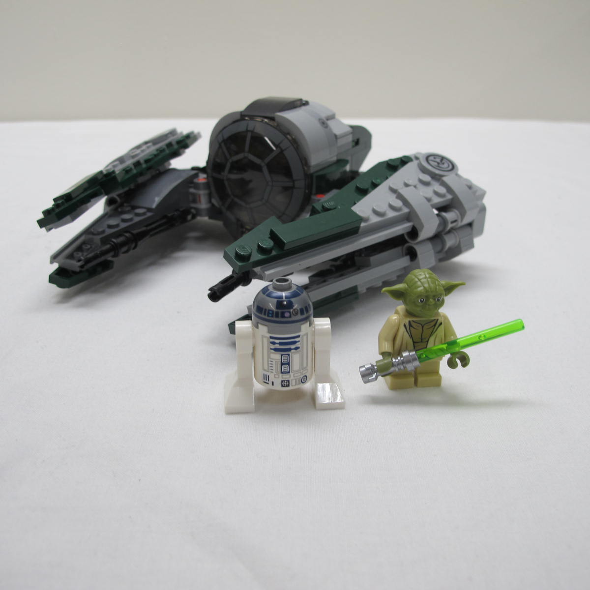Yoda's Jedi Starfighter. Complete with instructions and box