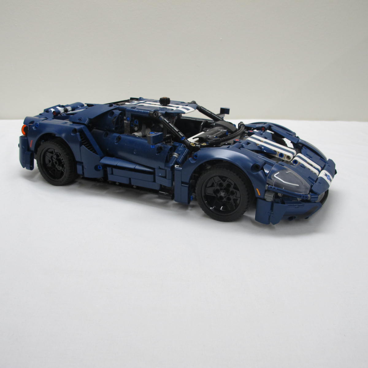 2022 Ford GT. Complete without instructions and box